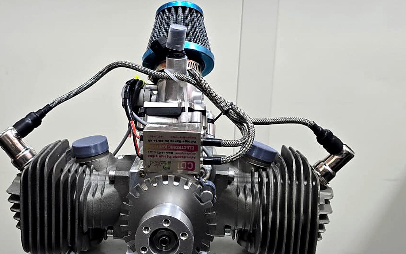 AeroNext twin-cylinder opposed engine with electronic ignition